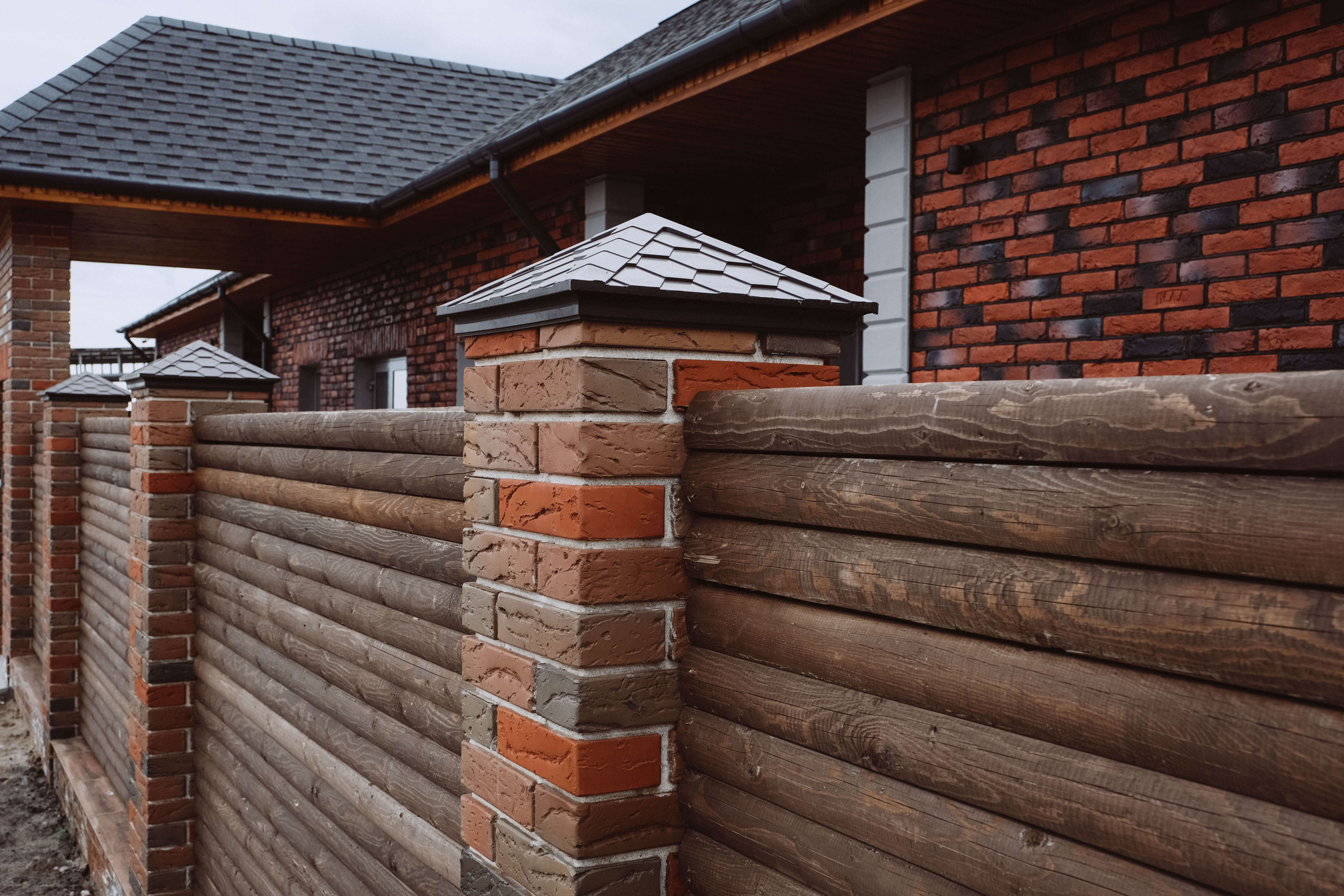 Колпак Zking Эверест Коричневый на столб 1.5х1.5 кирпича (390х390мм) в Батайске фото